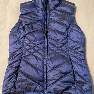 Navy northeast 550 puffer vest (S)